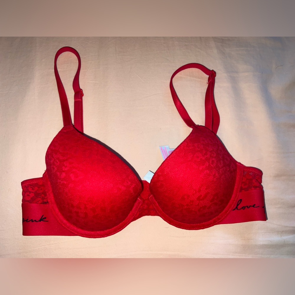 Victoria Secret PINK Red Lace Everyday Bra Size 32B